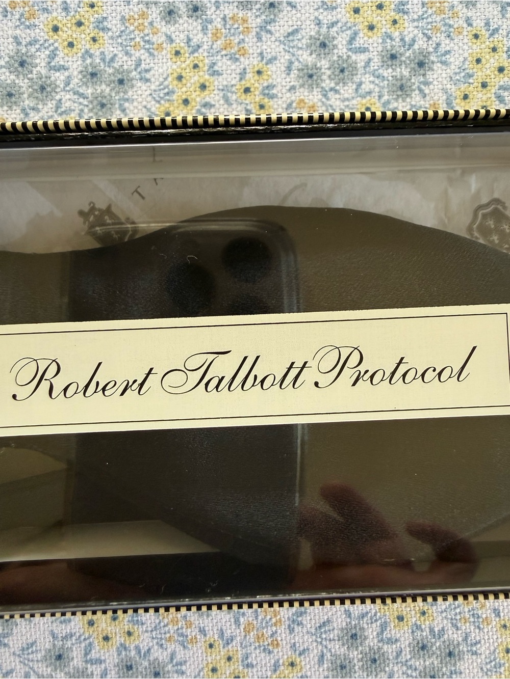 Robert Talbott Protocol Formal 100% Silk Bow Tie ๐ - Picture 3 of 6